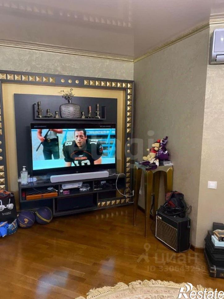 4-комн квартира ул Крупской, 8,  д. 8