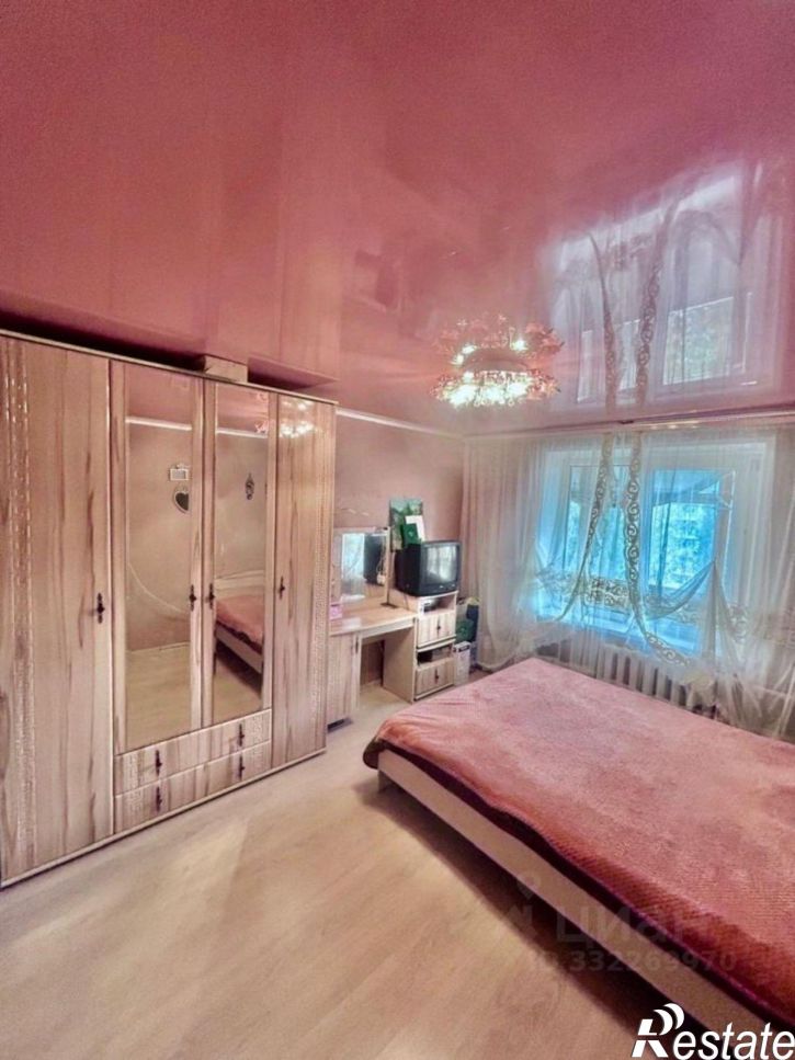 2-комн квартира ул Ахметова, 300,  д. 300