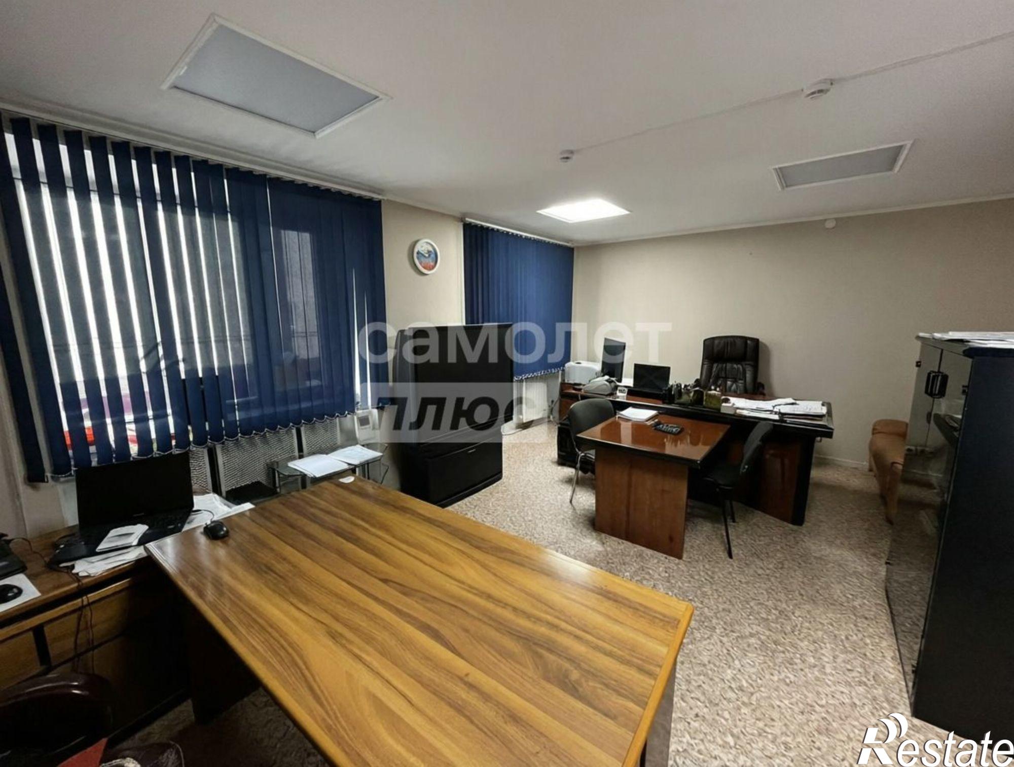 Купить офис, помещение под офис за 5 468 160 рублей на ул Российская, 33/4