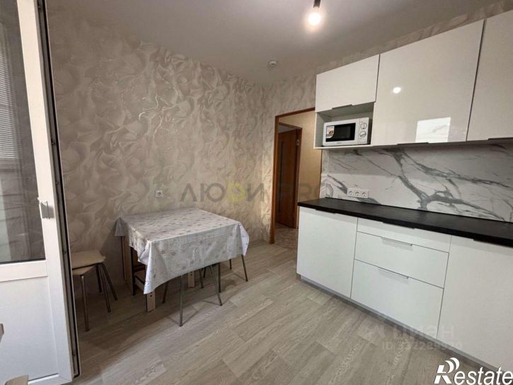 2-комн квартира ул Просвещения, 11/1,  д. 11/1