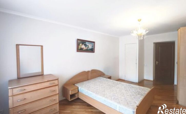 2-комн квартира пр-кт Октября, 12/2,  д. 12/2