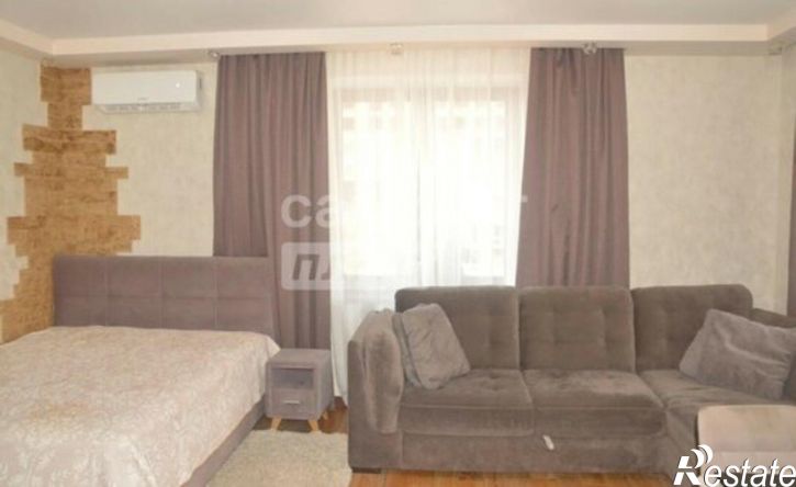 3-комн квартира ул Зайнаб Биишевой, 10,  д. 10