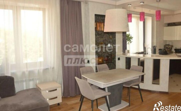 3-комн квартира ул Зайнаб Биишевой, 10,  д. 10