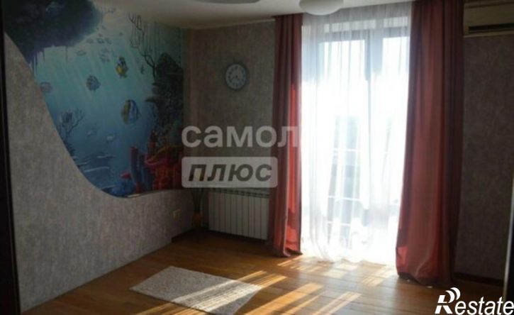 3-комн квартира ул Зайнаб Биишевой, 10,  д. 10