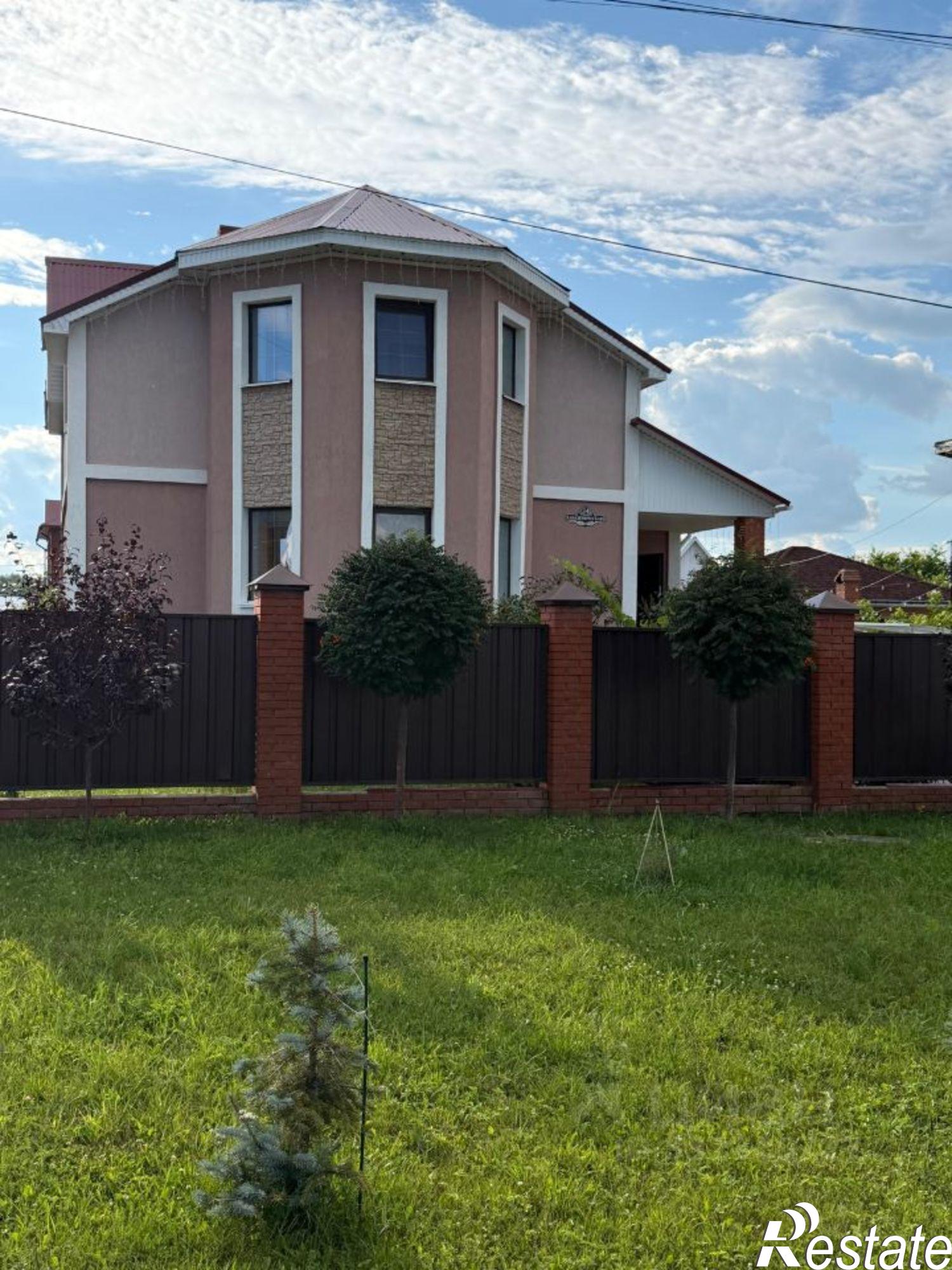 Купить дачу, дом, коттедж за 21 000 000 рублей на ул Советская, 19а