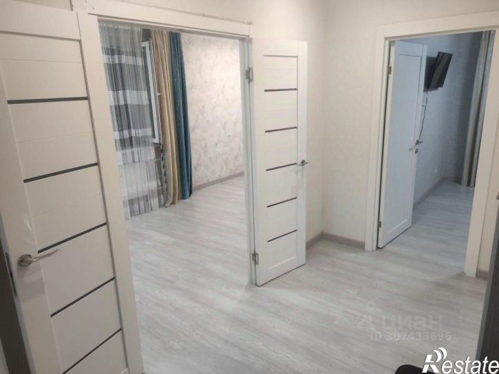 2-комн квартира ул Генерала Ишбулатова, 8,  д. 8
