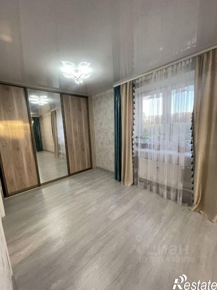 2-комн квартира ул Генерала Ишбулатова, 8,  д. 8