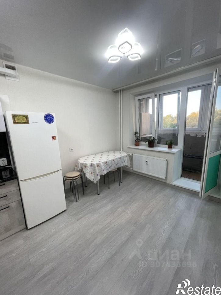 2-комн квартира ул Генерала Ишбулатова, 8,  д. 8