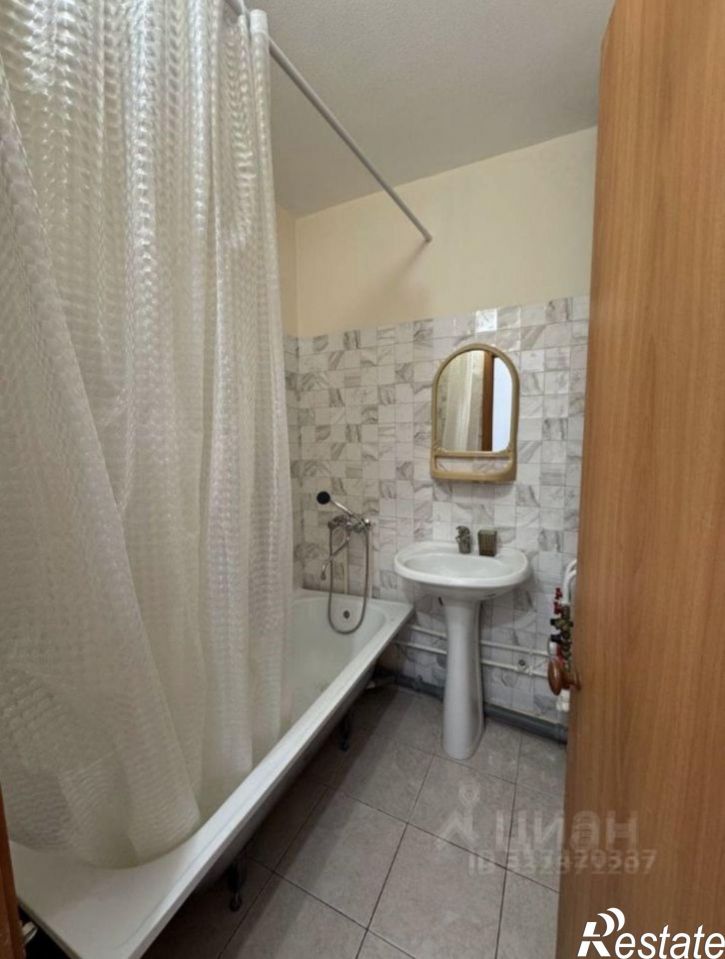 2-комн квартира ул Геологов, 53,  д. 53