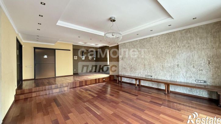 4-комн квартира ул Коммунистическая, 85/1,  д. 85/1
