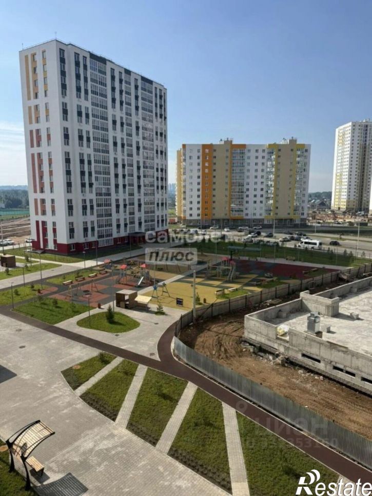 3-комн квартира ул Майора Доставалова, 1,  д. 1