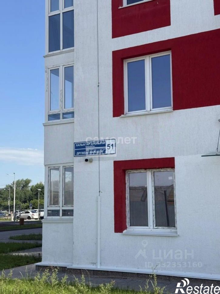 3-комн квартира ул Майора Доставалова, 1,  д. 1