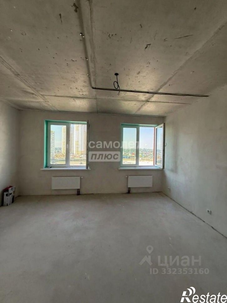 3-комн квартира ул Майора Доставалова, 1,  д. 1