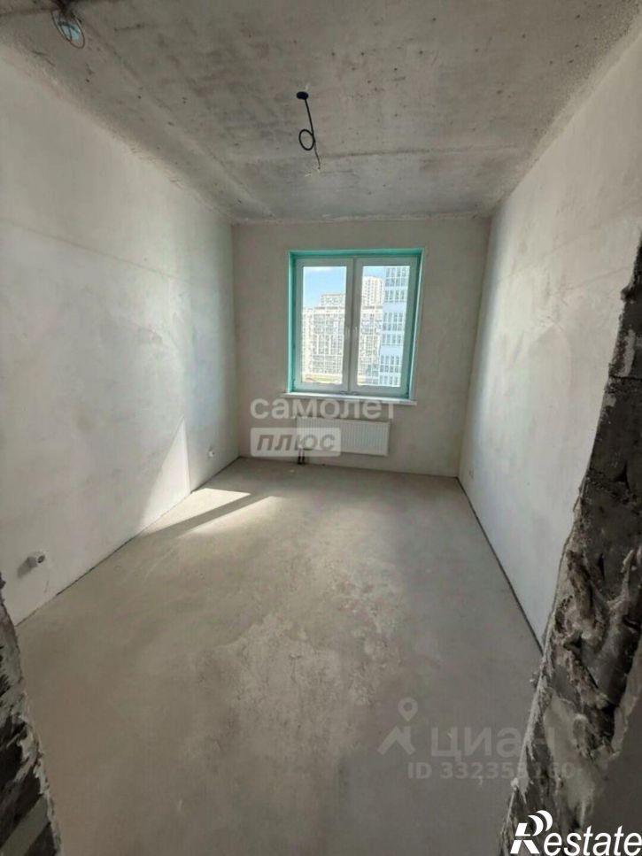 3-комн квартира ул Майора Доставалова, 1,  д. 1