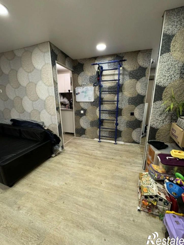 2-комн квартира пр-кт Октября, 82,  д. 82