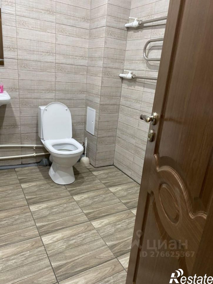2-комн квартира Высотная улица, 12/2,  д. 12/2