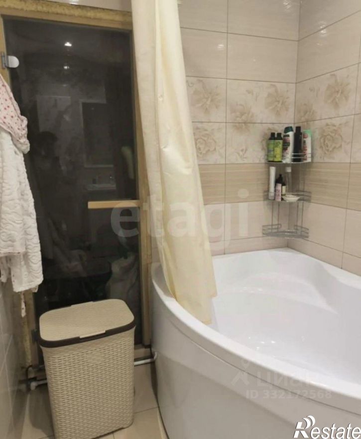 3-комн квартира Тальковая улица, 40,  д. 40