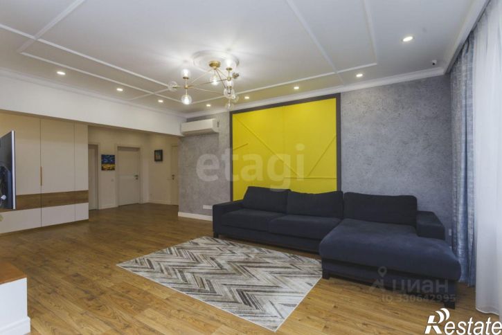 4-комн квартира ул Комсомольская, 15,  д. 15