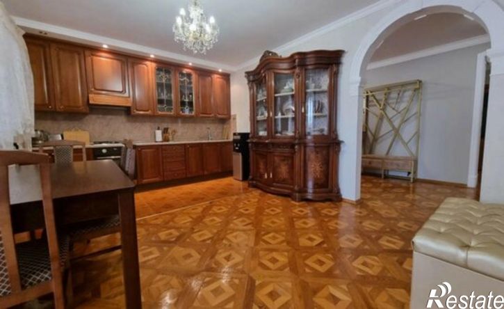 5-комн квартира ул Мингажева, 121/2,  д. 121/2