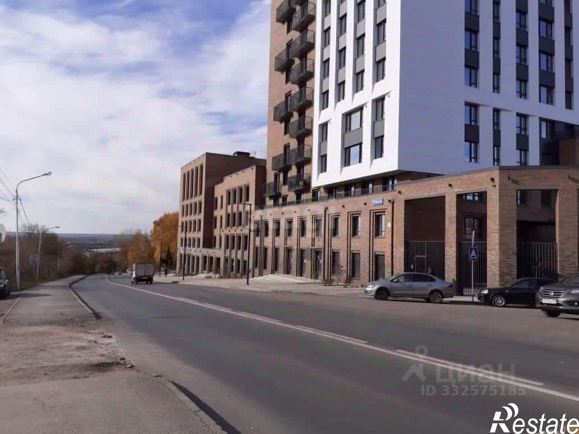 Купить торговое помещение за 74 825 000 рублей на ул Пирогова, 5