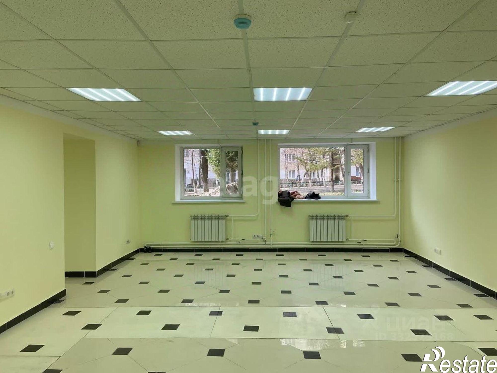 Купить офис, помещение под офис за 19 080 000 рублей на ул Революционная, 78
