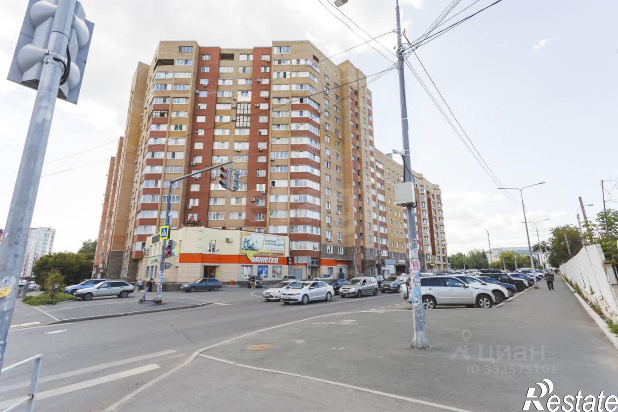 Купить офис, помещение под офис за 13 500 100 рублей на ул 8 Марта, 19