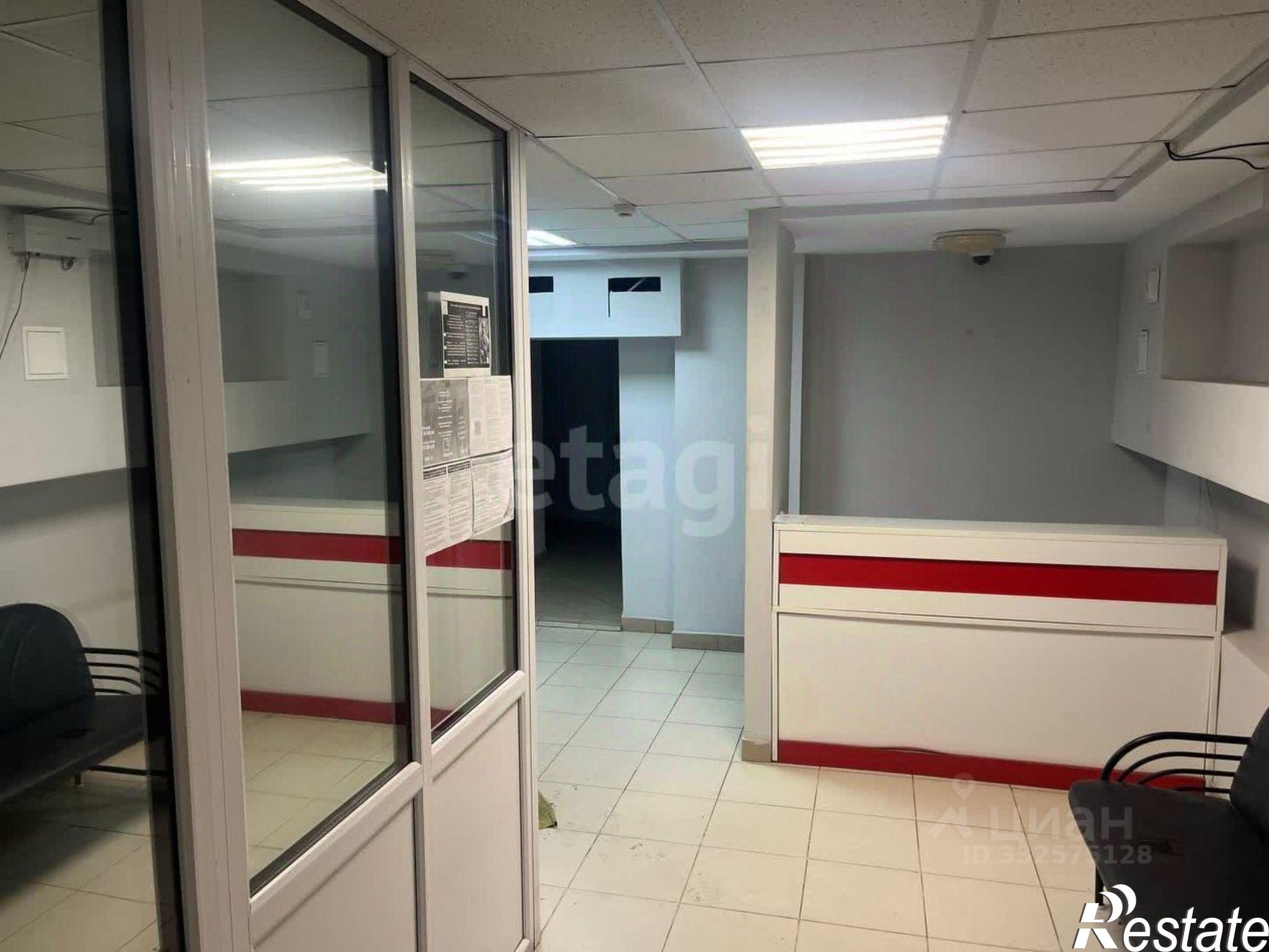 Купить офис, помещение под офис за 11 900 200 рублей на ул Максима Рыльского, 12 1
