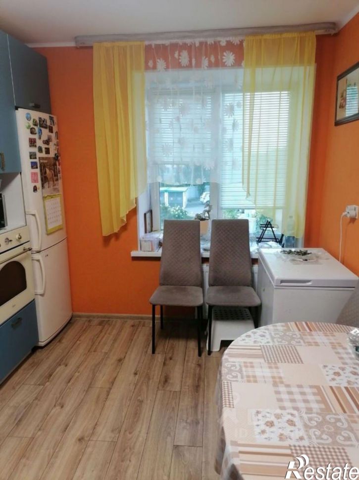 3-комн квартира ул Блюхера, 1/3,  д. 1/3