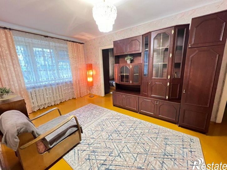 3-комн квартира пр-кт Октября, 37/2,  д. 37/2