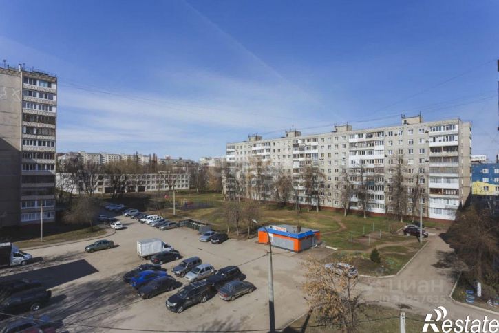 4-комн квартира ул Адмирала Ушакова, 56,  д. 56