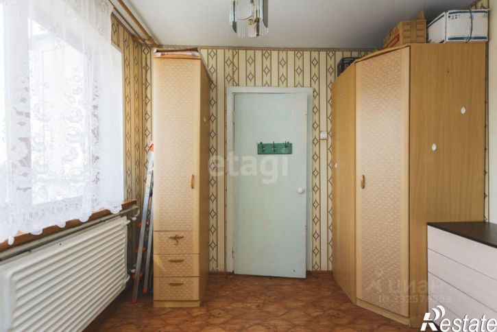 4-комн квартира ул Адмирала Ушакова, 56,  д. 56