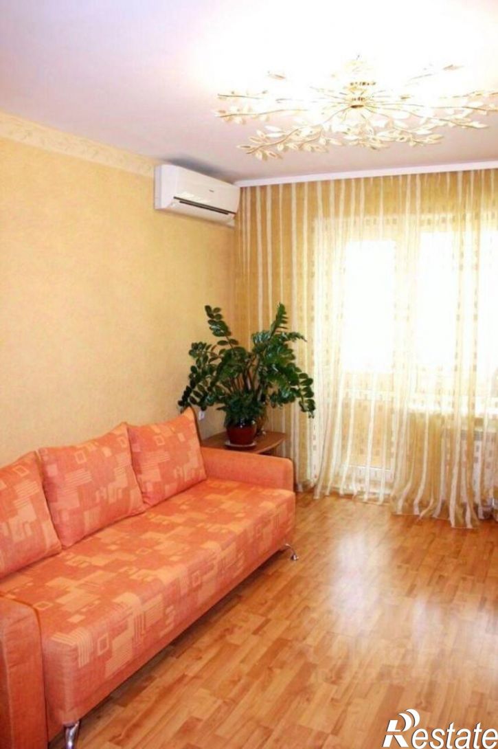 2-комн квартира ул Летчиков, 6,  д. 6