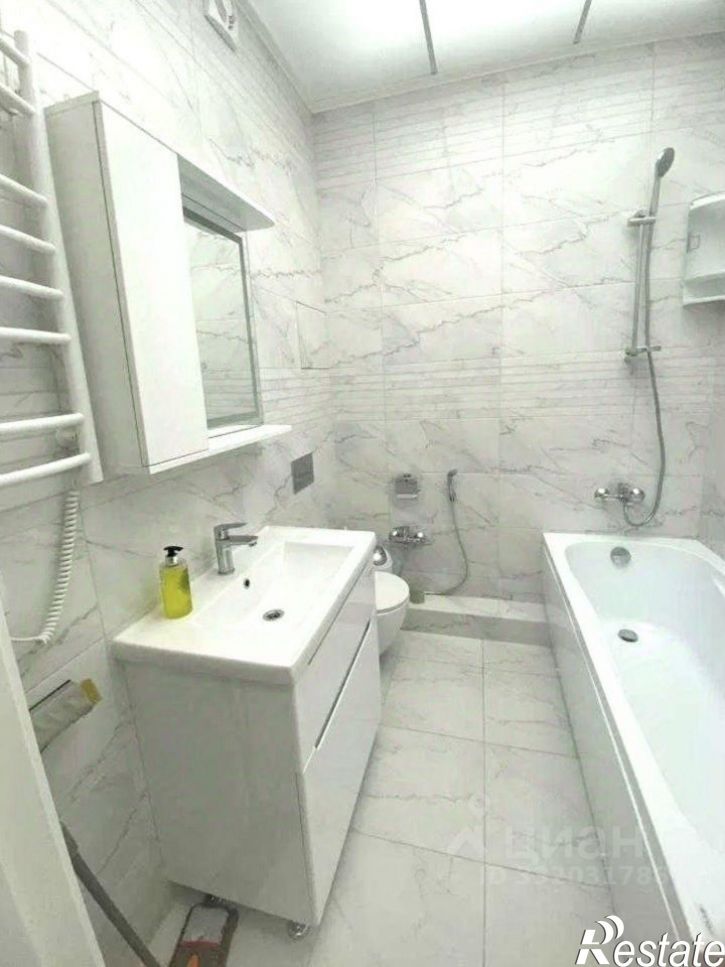 2-комн квартира ул 8 Марта, 19,  д. 19