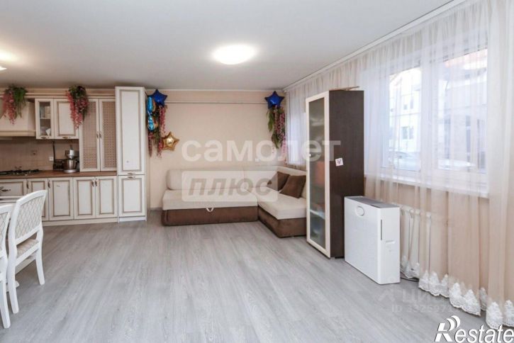 4-комн квартира б-р Героев труда, 7/6г,  д. 7/6г