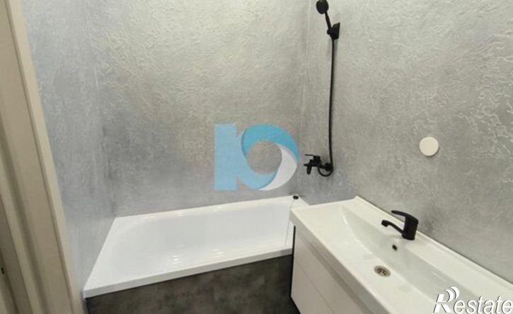 1-комн квартира ул Генерала Ишбулатова, 8/2,  д. 8/2