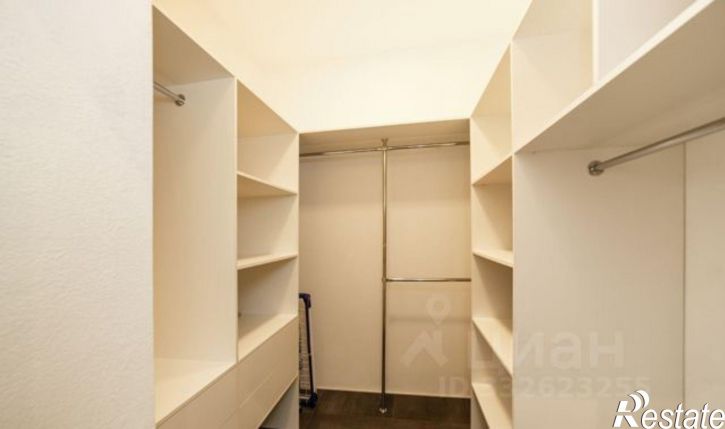 2-комн квартира Верхнеторговая пл, 4,  д. 4