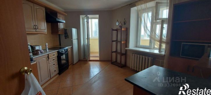 2-комн квартира улица 8 Марта, 19,  д. 19