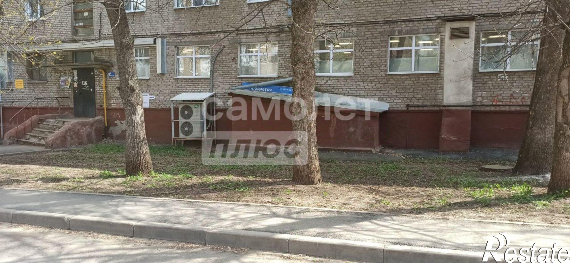 Купить торговое помещение за 2 983 200 рублей на ул Кремлевская, 57