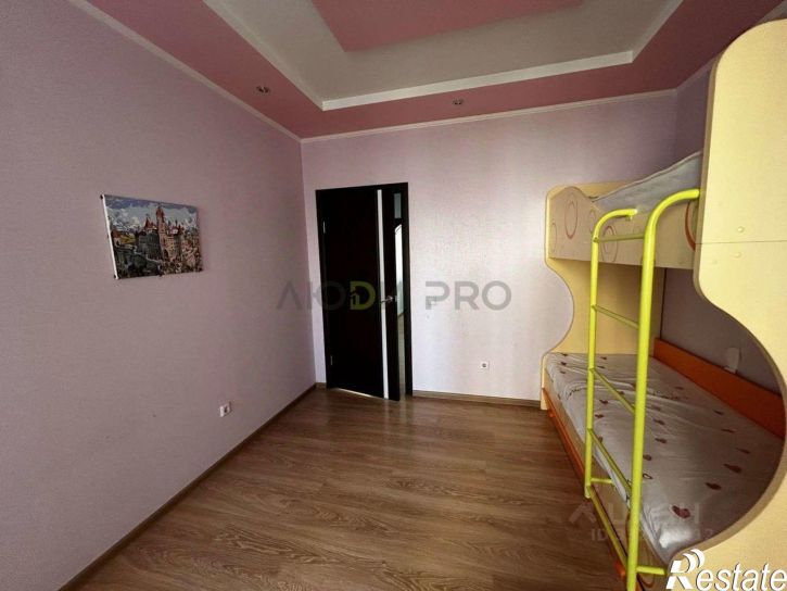3-комн квартира ул Айская, 20,  д. 20