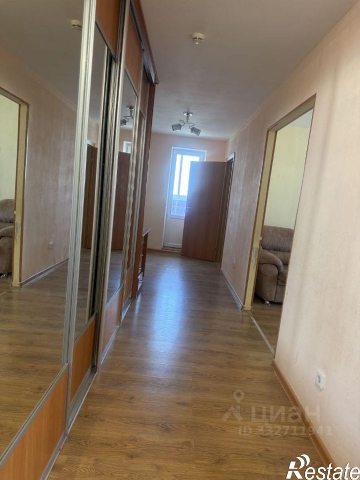 2-комн квартира ул Академика Ураксина, 1,  д. 1