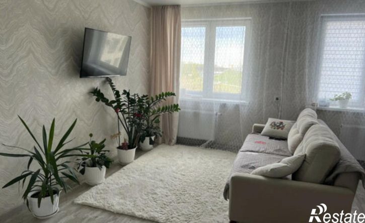 3-комн квартира ул Евгения Столярова, 4а,  д. 4а