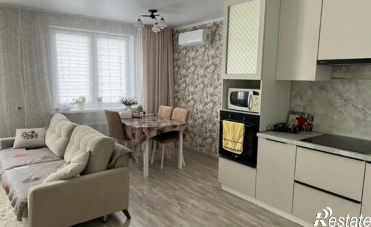 3-комн квартира ул Евгения Столярова, 4а,  д. 4а