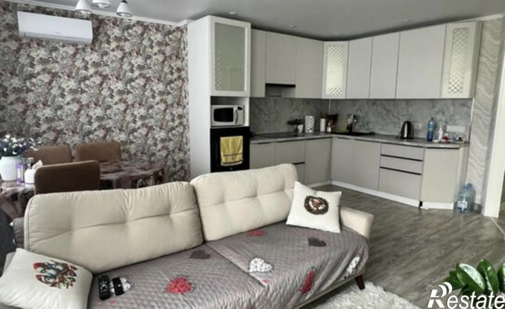 3-комн квартира ул Евгения Столярова, 4а,  д. 4а