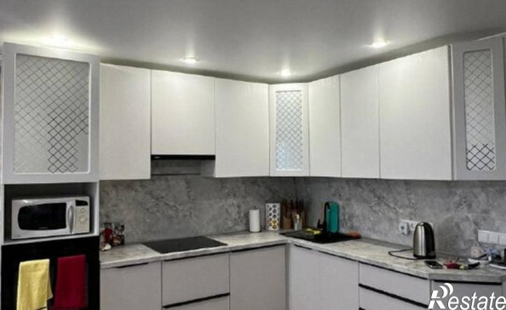 3-комн квартира ул Евгения Столярова, 4а,  д. 4а