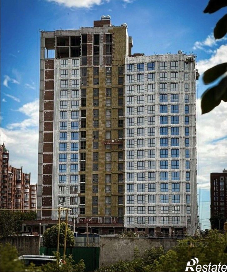 3-комн квартира в новом доме ул Гафури, 81,  д. 81