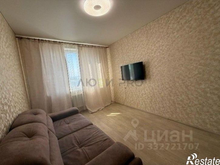 1-комн квартира ул Евгения Столярова, 6,  д. 6