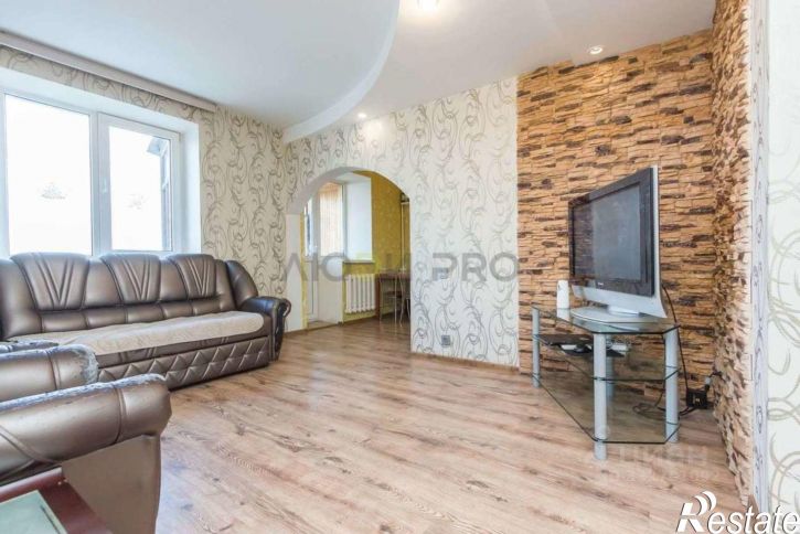 3-комн квартира пр-кт Октября, 71/3,  д. 71/3