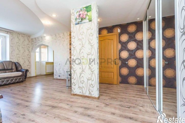 3-комн квартира пр-кт Октября, 71/3,  д. 71/3