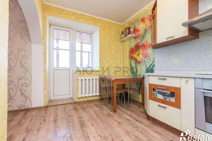 3-комн квартира пр-кт Октября, 71/3,  д. 71/3