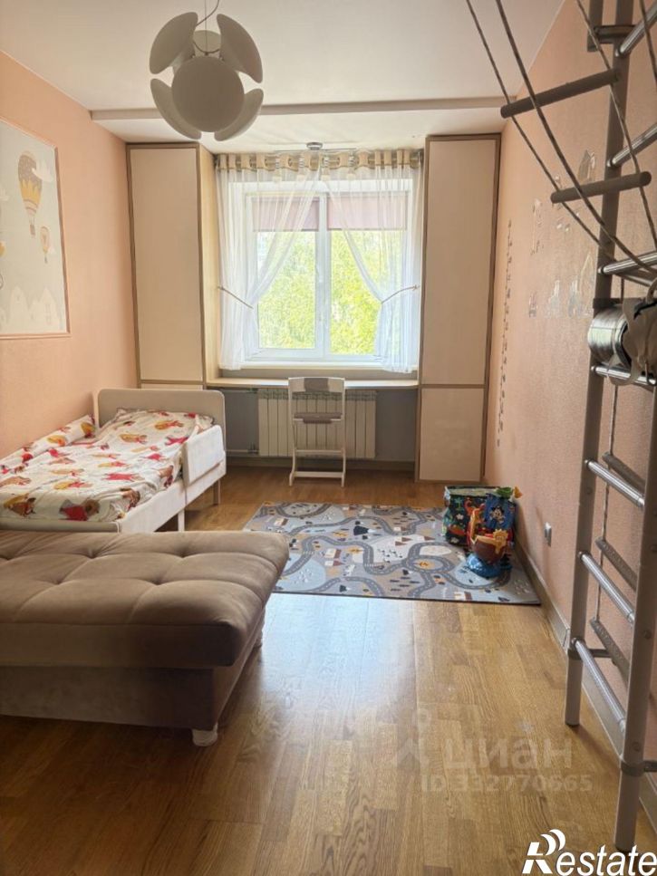 3-комн квартира Дуванский б-р, 21,  д. 21